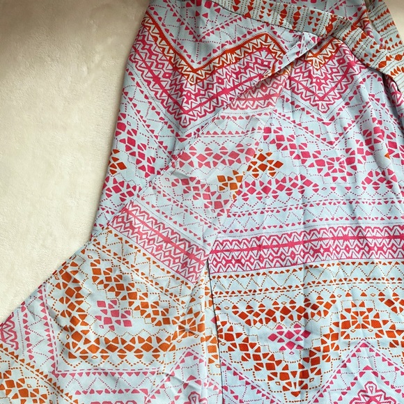 BCBG LIGHT BLUE PATTERNED WRAP AROUND MAXI SKIRT💕 - Picture 5 of 5